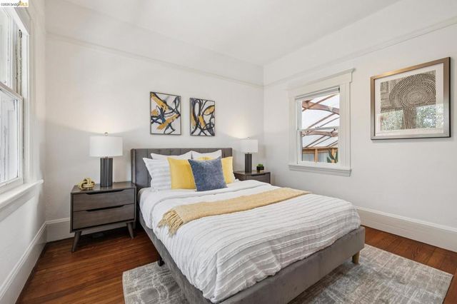 870 43Rd St, Oakland, CA 94608