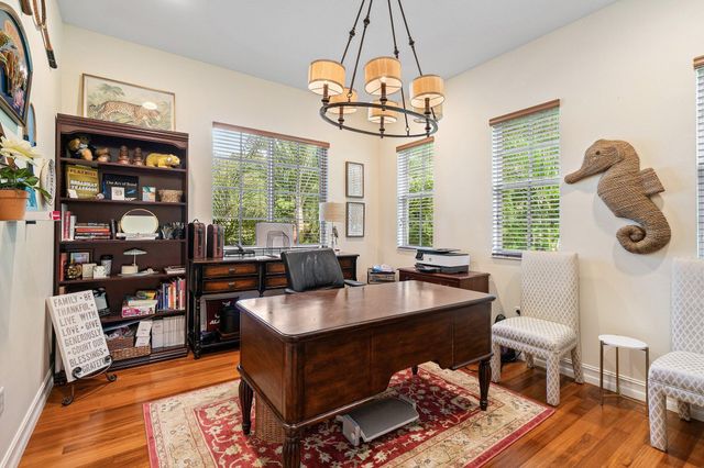 307 Chambord Terrace, Palm Beach Gardens, FL 33410