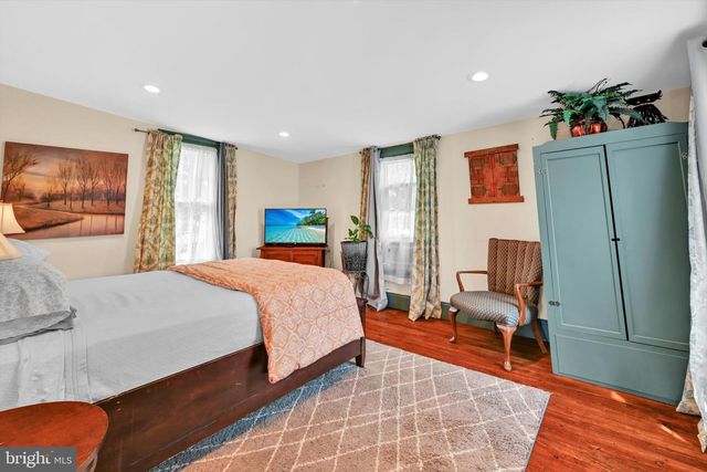 100 N LANCASTER ST, Jonestown, PA 17038