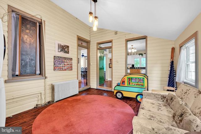 100 N LANCASTER ST, Jonestown, PA 17038