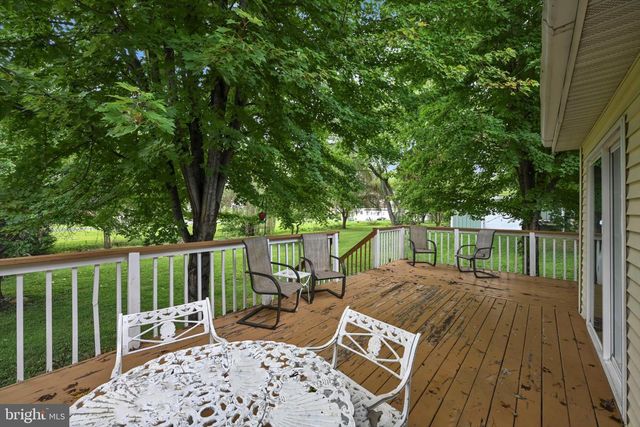 100 N LANCASTER ST, Jonestown, PA 17038