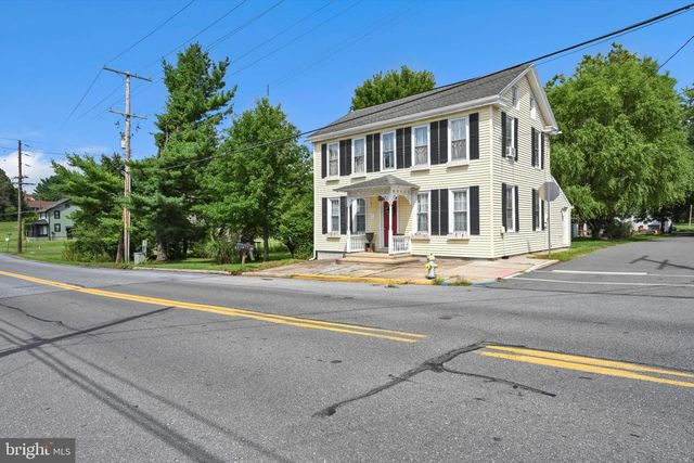 100 N LANCASTER ST, Jonestown, PA 17038