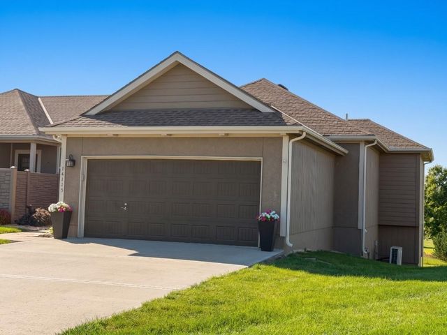 14115 Amanda Lane, Basehor, KS 66007