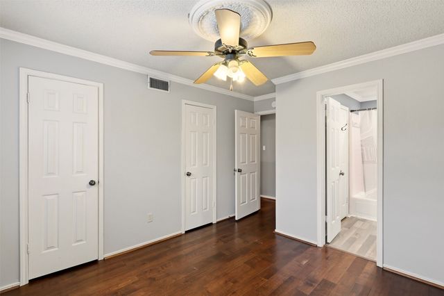 321 Hunters Creek Drive, Mesquite, TX 75150