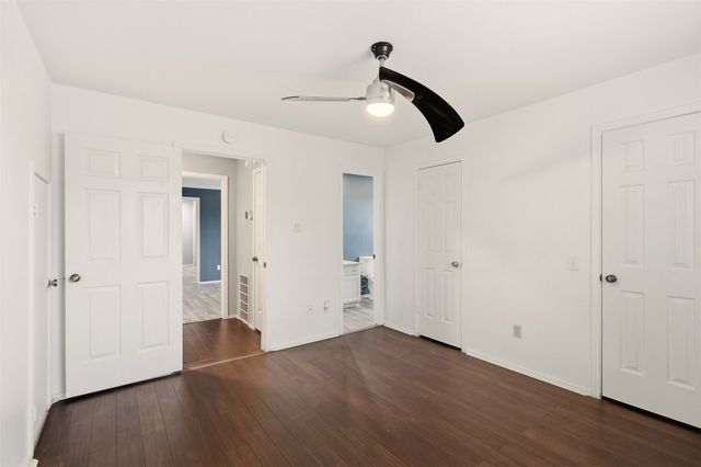 321 Hunters Creek Drive, Mesquite, TX 75150