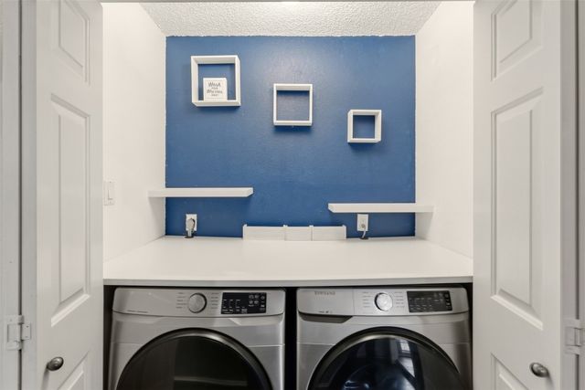 321 Hunters Creek Drive, Mesquite, TX 75150