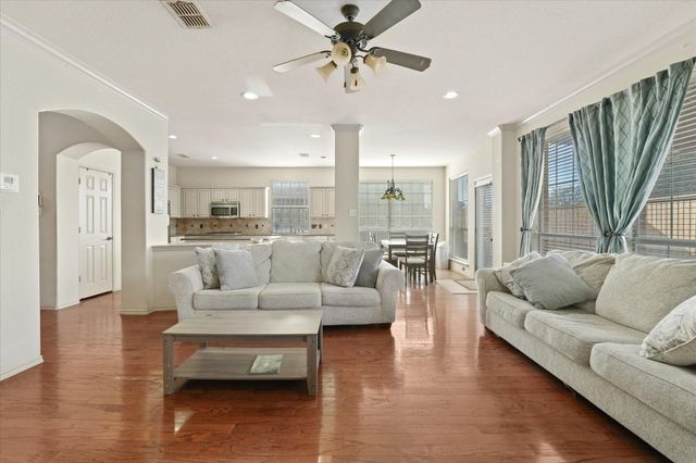 6817 Lake Meadow Lane, Sachse, TX 75048