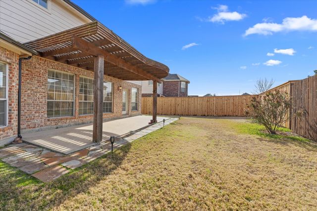 6817 Lake Meadow Lane, Sachse, TX 75048