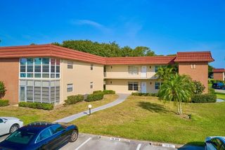 58 Woodland Drive 102, Vero Beach, FL 32962