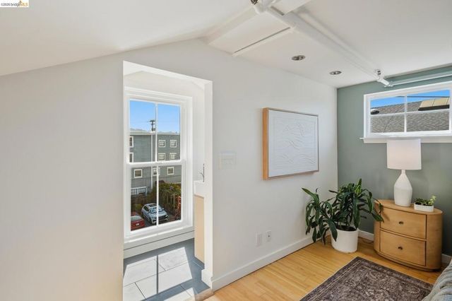 720 Gilman St, Berkeley, CA 94710