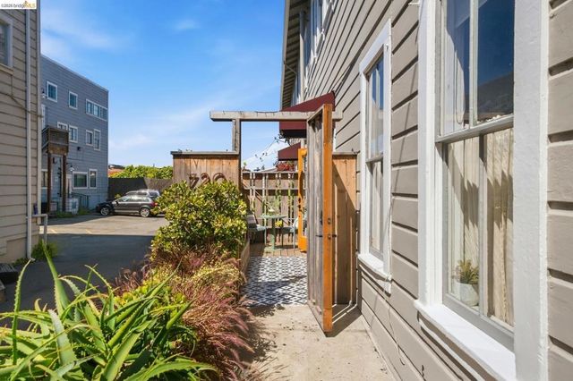 720 Gilman St, Berkeley, CA 94710