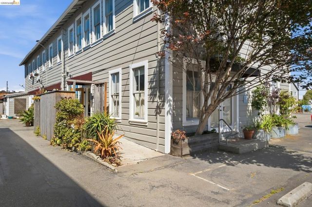 720 Gilman St, Berkeley, CA 94710