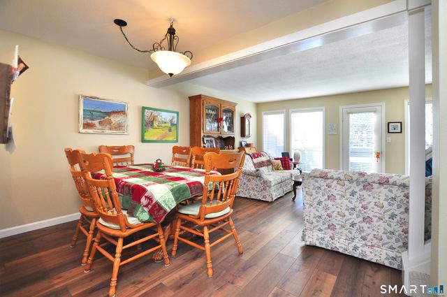 76 Farview Commons, Southbury, CT 06488