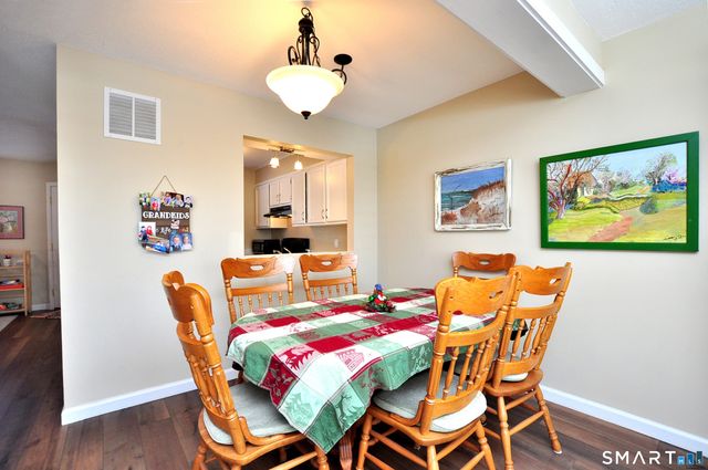 76 Farview Commons, Southbury, CT 06488