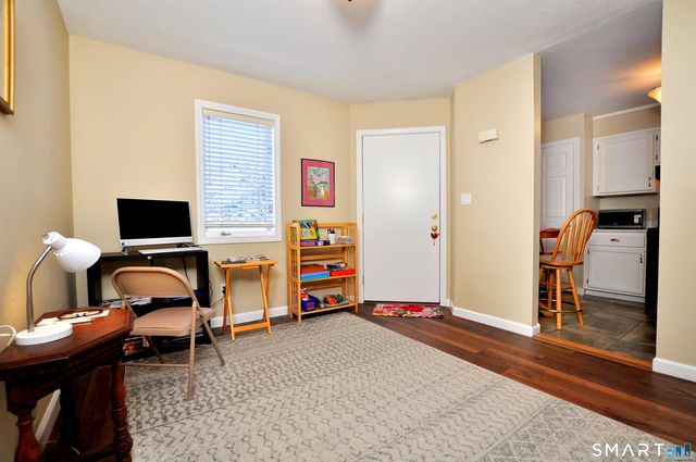 76 Farview Commons, Southbury, CT 06488