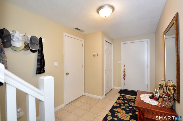 76 Farview Commons, Southbury, CT 06488