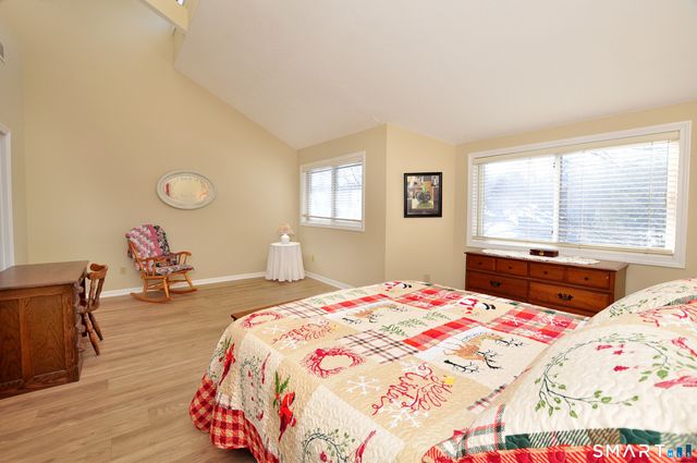 76 Farview Commons, Southbury, CT 06488