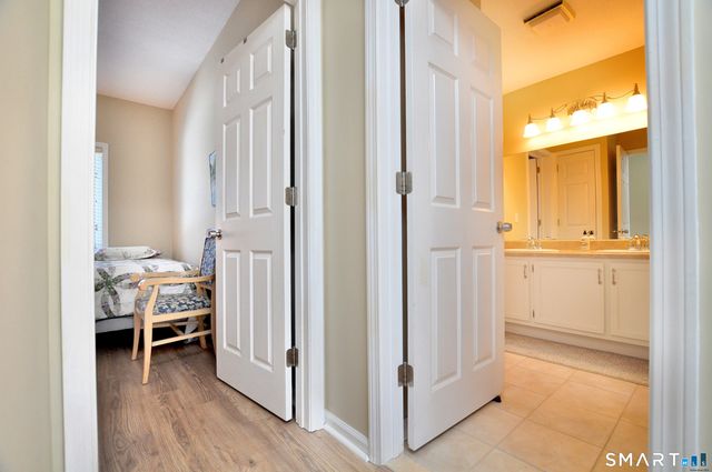 76 Farview Commons, Southbury, CT 06488