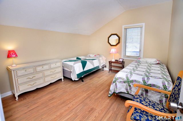 76 Farview Commons, Southbury, CT 06488