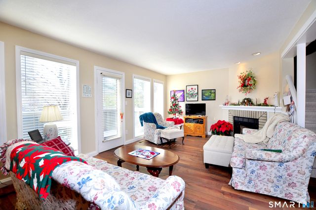 76 Farview Commons, Southbury, CT 06488