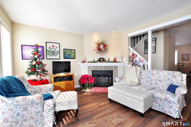 76 Farview Commons, Southbury, CT 06488