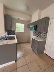 6841 Larkstone Street B, Houston, TX 77028