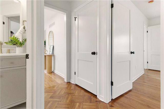 4720 Windsor Street, Roeland Park, KS 66205