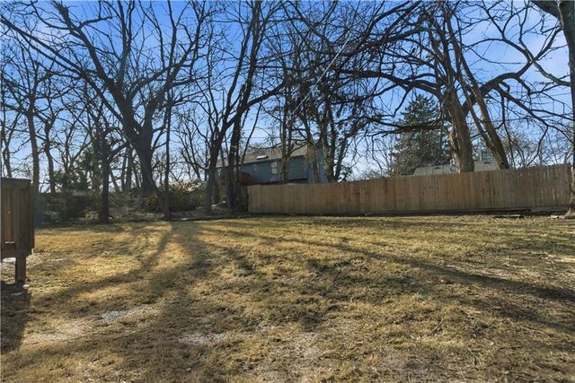 4720 Windsor Street, Roeland Park, KS 66205