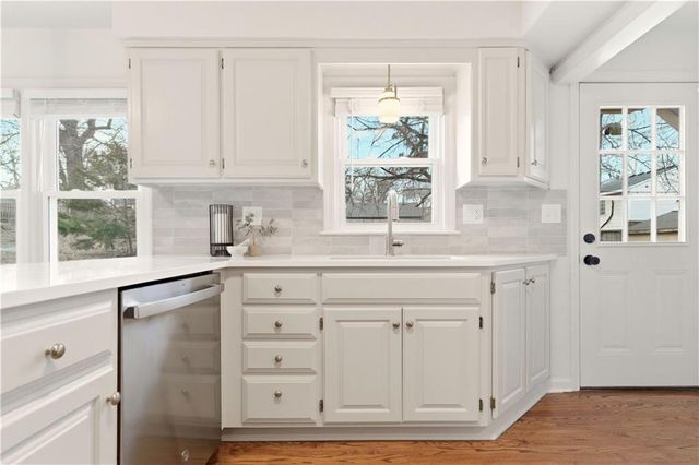 4720 Windsor Street, Roeland Park, KS 66205