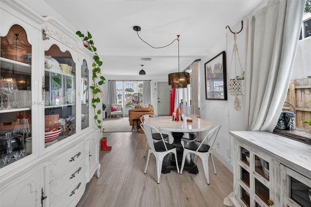 4525 NE 21st Ave 1, Fort Lauderdale, FL 33308