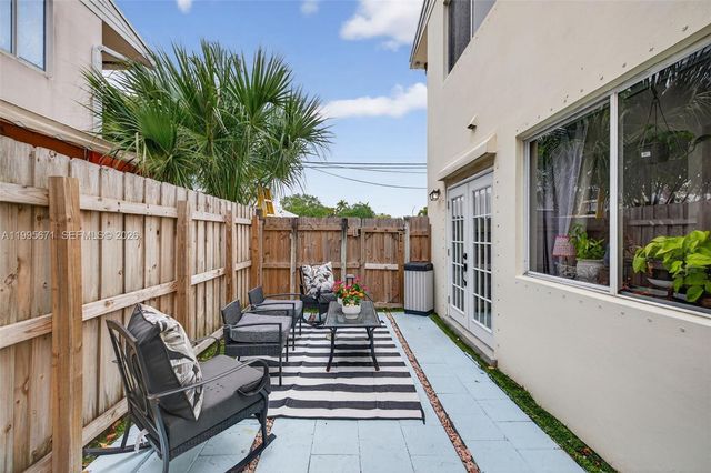 4525 NE 21st Ave 1, Fort Lauderdale, FL 33308