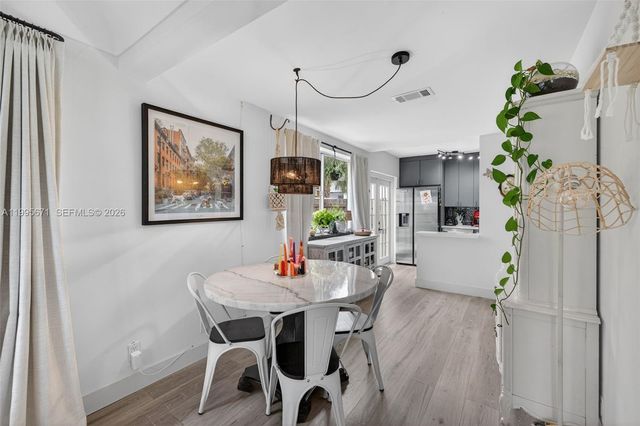 4525 NE 21st Ave 1, Fort Lauderdale, FL 33308