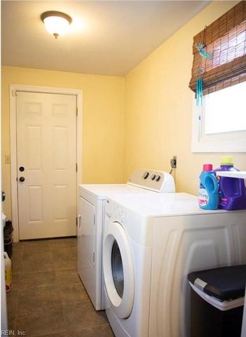 9517 Warwick AVE, Norfolk, VA 23503