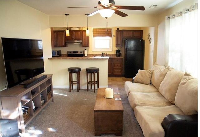 9517 Warwick AVE, Norfolk, VA 23503