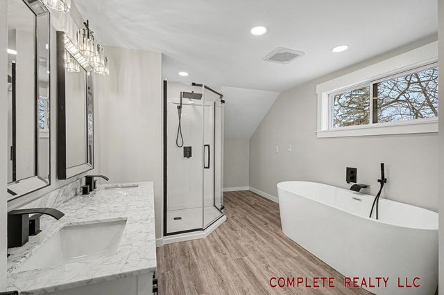 7069 E Atherton Road, Davison, MI 48423