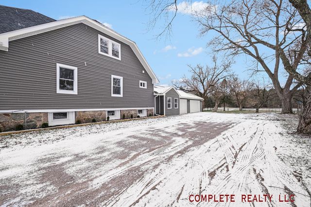 7069 E Atherton Road, Davison, MI 48423