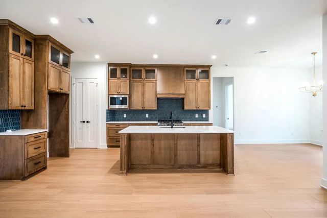 1908 Heritage Knoll Drive, Sherman, TX 75092