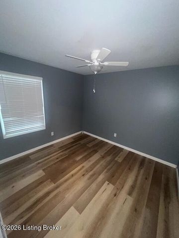 9113 Lantana Dr, Louisville, KY 40229