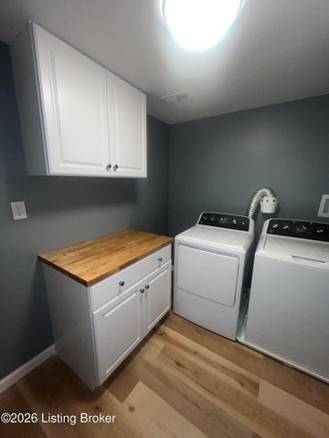 9113 Lantana Dr, Louisville, KY 40229