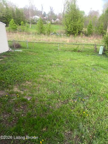 9113 Lantana Dr, Louisville, KY 40229