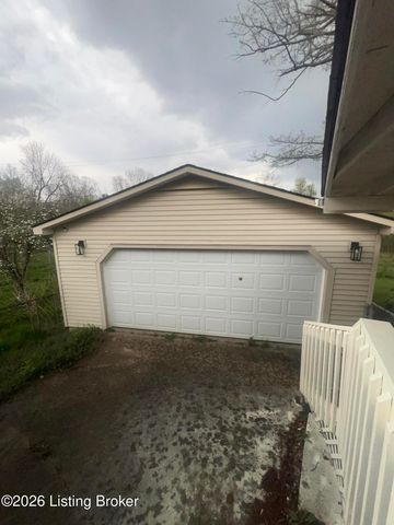 9113 Lantana Dr, Louisville, KY 40229