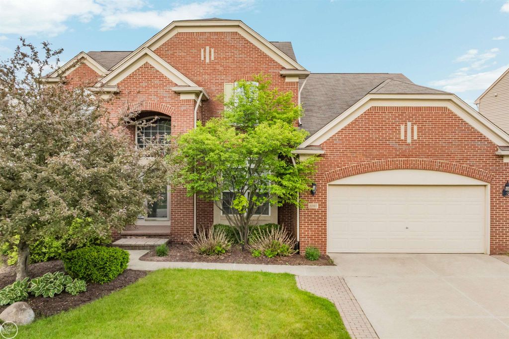 4793 CATALINA Drive, Orion Twp, MI 48359