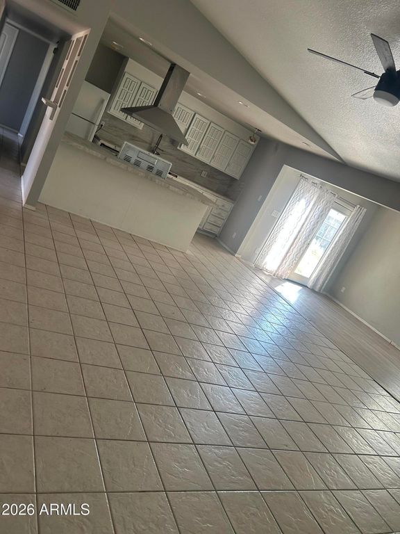 7931 W MINNEZONA Avenue, Phoenix, AZ 85033 — photo 5