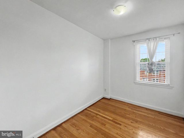 210 STEVENSON LN, Baltimore, MD 21212