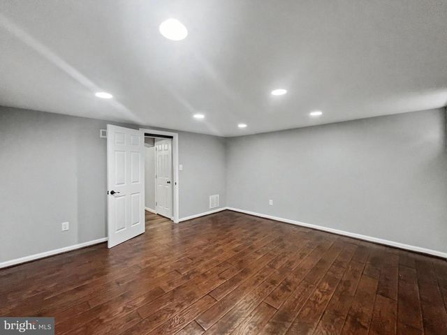 210 STEVENSON LN, Baltimore, MD 21212
