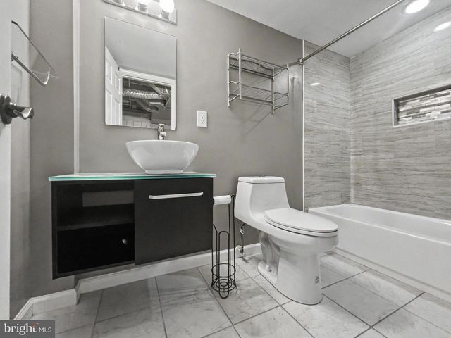 210 STEVENSON LN, Baltimore, MD 21212