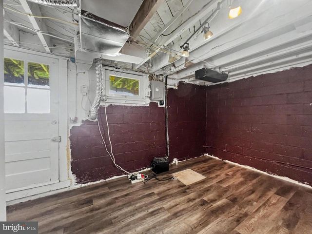 210 STEVENSON LN, Baltimore, MD 21212