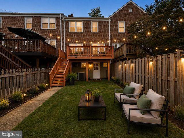 210 STEVENSON LN, Baltimore, MD 21212
