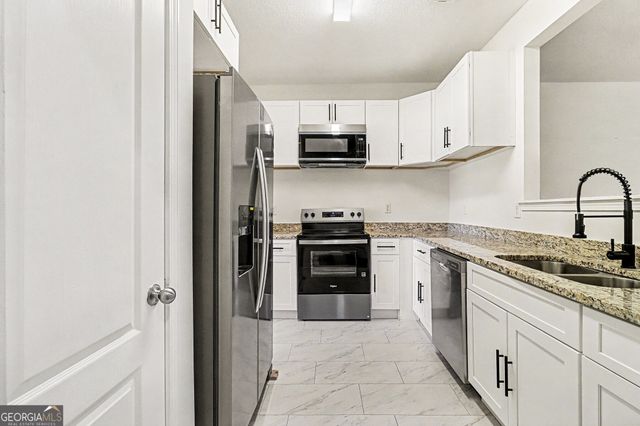 2330 Bigwood Trail, Atlanta, GA 30349