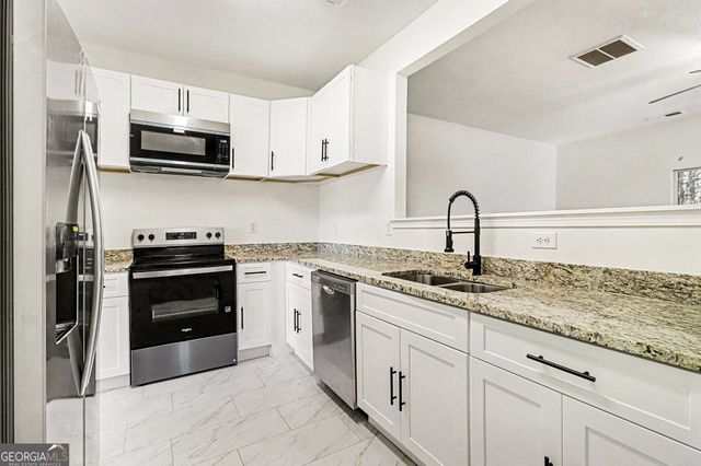 2330 Bigwood Trail, Atlanta, GA 30349